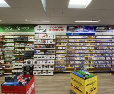 My local Gamestop Xbox section is 2 feet large..