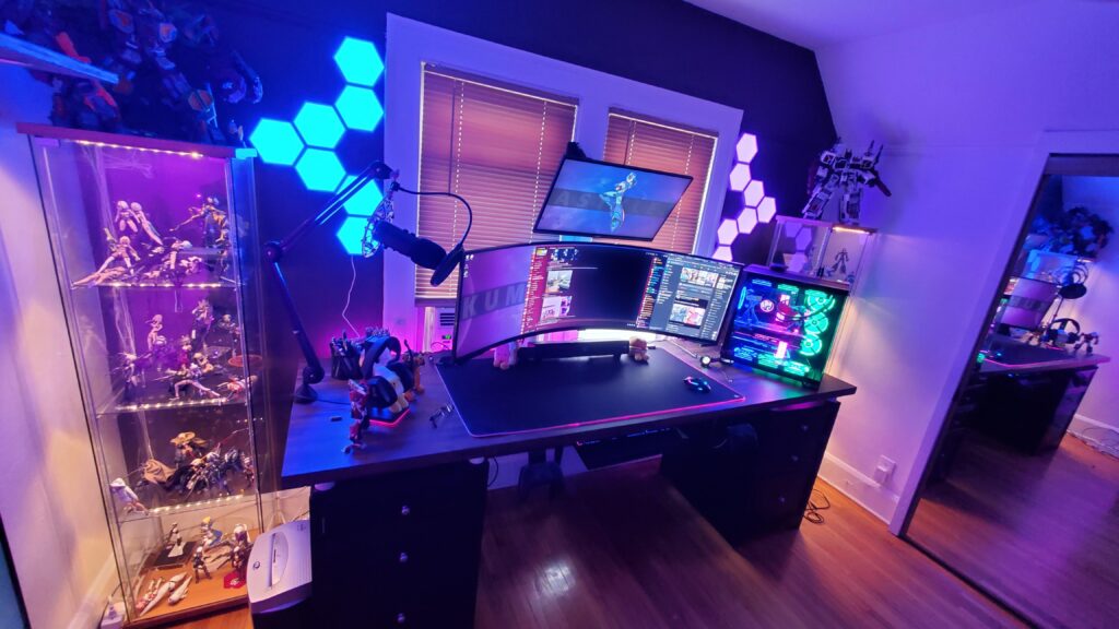 Took the Past Day and a Half to Completely Repaint and Redecorate my Office. Before and Progress in the Comments