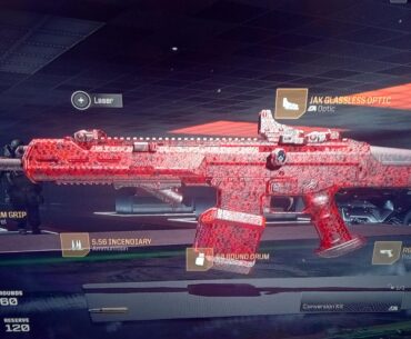 A legendary tool, a pap 2 crystal and incendiary rounds on the MCW are melting mega's in T3 and it's so much fun