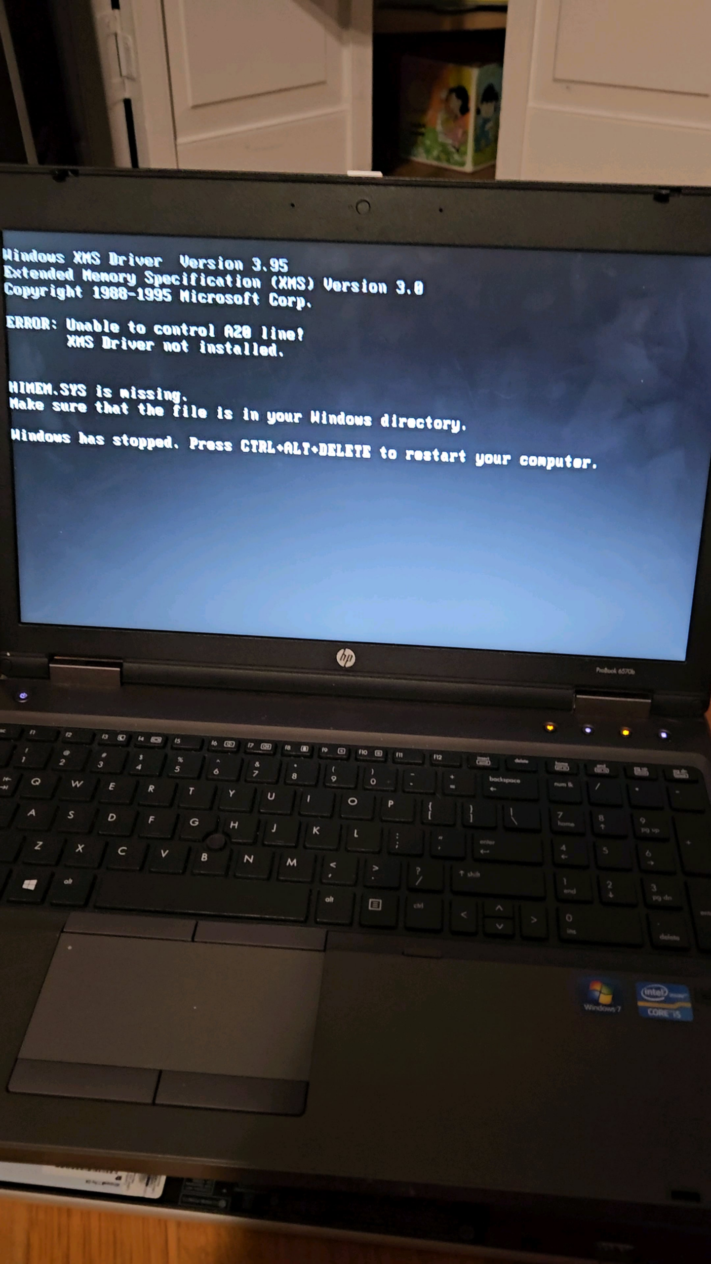 Probook 6570b flashed windows 98 bootup screen when powering on. The laptop is on windows 10… Probook 6570b flashed windows 98 bootup screen when powering on. The laptop is on windows 10...