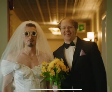 Did anyone else see Lex in bbno$ video?