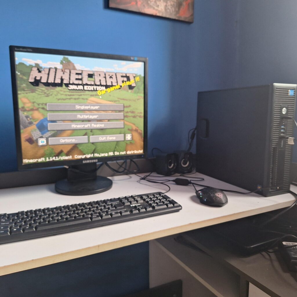 Guys my mom Got me a PC from Facebook marketplace