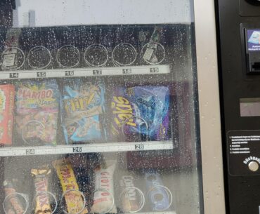 Thought this belongs here (German Vending Machine selling HHC-Vapes(synthetic Cannabinoid) avaliable to anyone