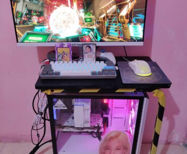 Behold my carpal tunnel syndrome inducing setup.