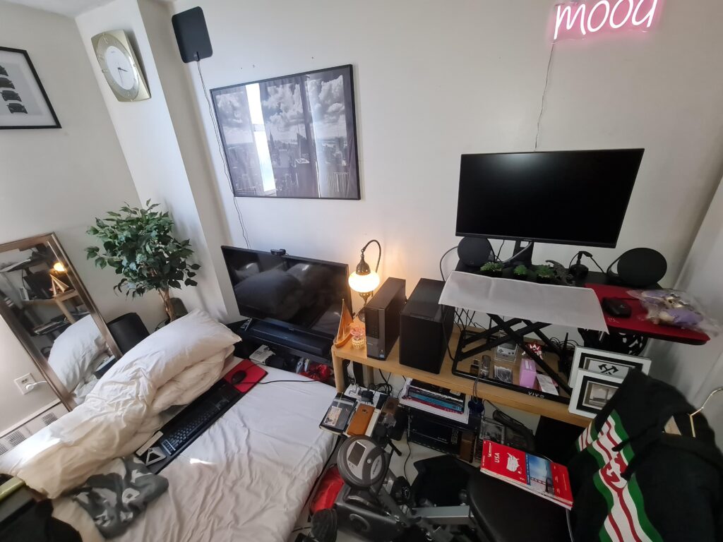 Updated Gaming Setup 2024 🤍🖤💜🖥
