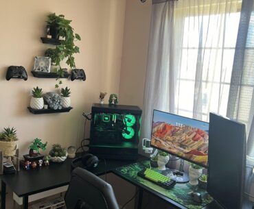 It’s been awhile since I’ve posted but I’ve gotten a whole new pc since, plus a lot more! :D