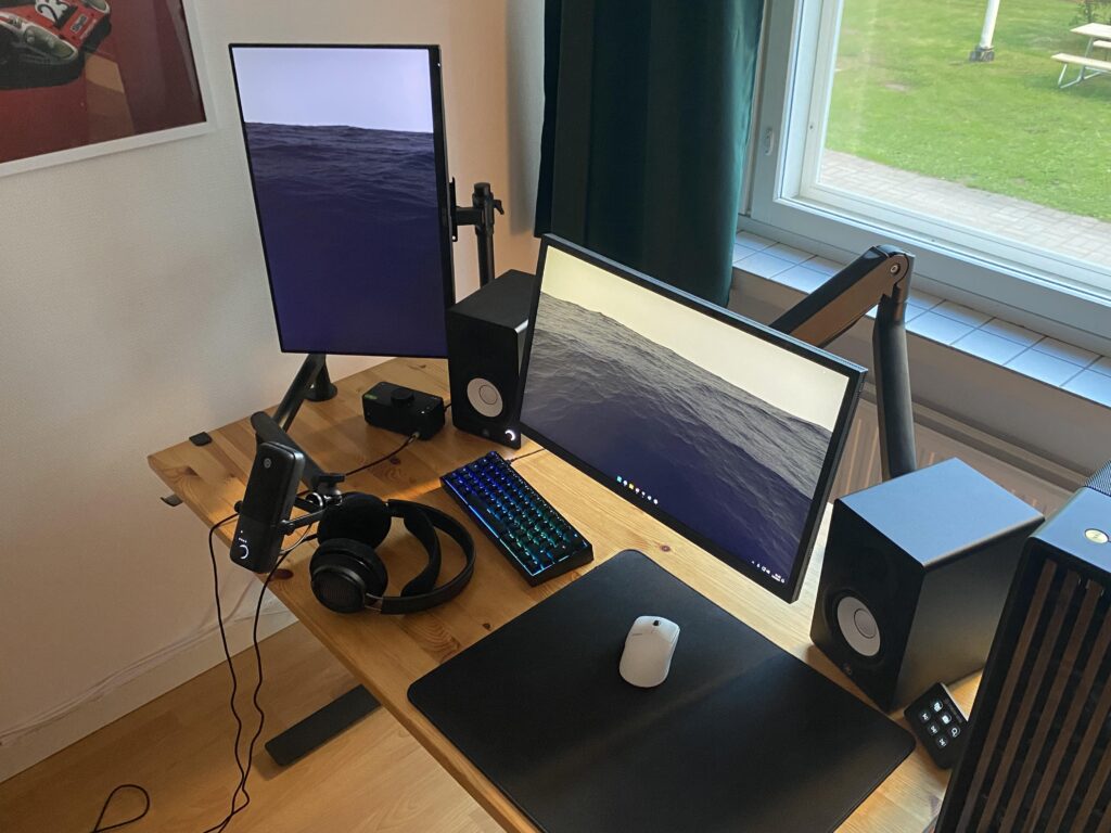 Just updated the speakers.