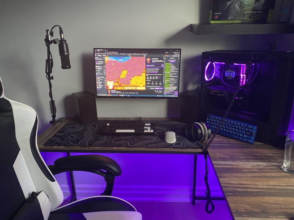 Showed my friend my setup and he recommended I post here!