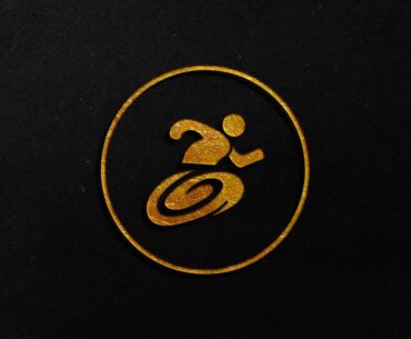 Gold gilded perk pfps