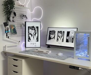 I listened. No stacked monitors…