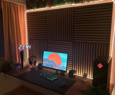 Added a few more things to my set up. I know i need a bigger monitor and i will get one. Would like to hear opinions.