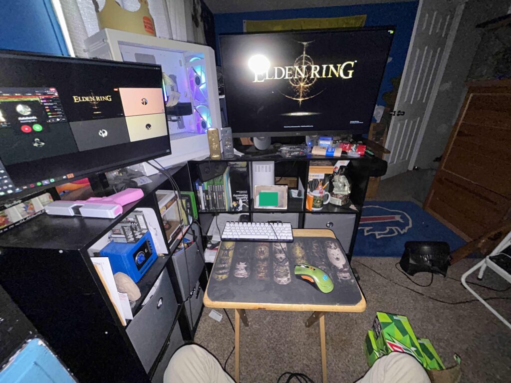 Rate my setup!!! ( please go easy :D <3 )