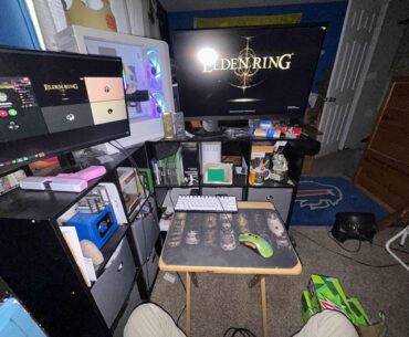 Rate my setup!!! ( please go easy :D <3 )