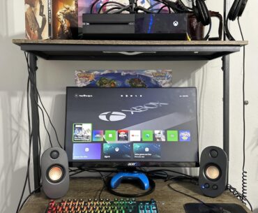 Cleaned up my desk and setup in preparation for the steam deck I just ordered (previously had an original 2013 Xbox one which is a piece of e-waste at this point)