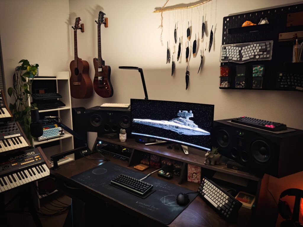 Loving my space! Cleaned up some of the clutter!
