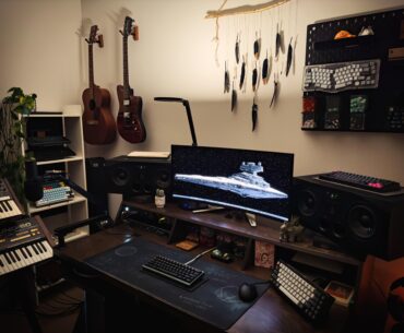 Loving my space! Cleaned up some of the clutter!