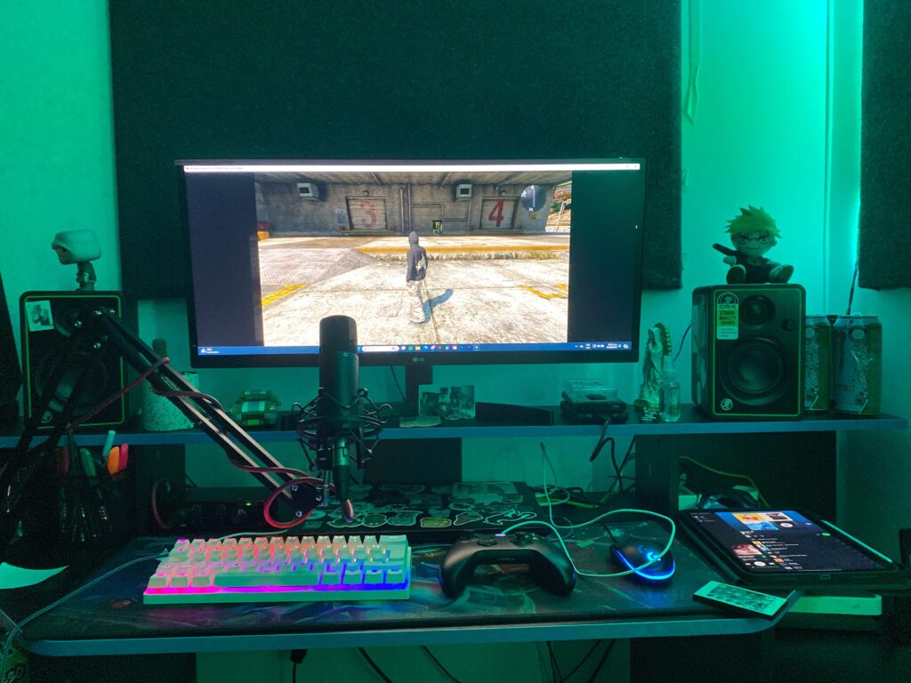 Just a gaming/work set up :)