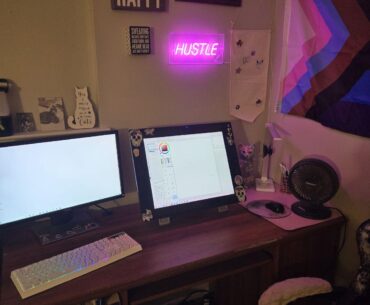 Had to downsize from an L shaped desk to this but not mad at it