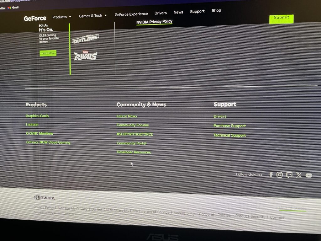 Monitor bugged out/ pixelated