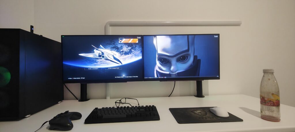 Finally got my dual monitors to line up. Ps5 has been replaced for now by empty smoothie bottle