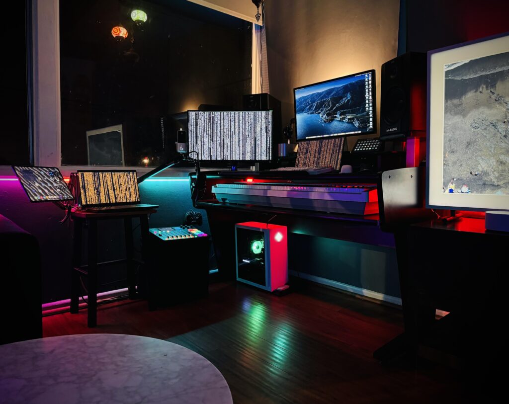 I started my own Live Streaming meme token, so I upgraded my #BattleStation to an ultra mega mega desk so I could dev harder 🫡 I started my own Live Streaming meme token, so I upgraded my #BattleStation to an ultra mega mega desk so I could dev harder 🫡