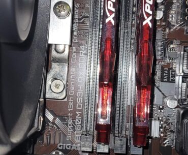 Please can anyone help me i have tinkered with every possible bios settings but my i5 12400F on Gigabyte B760 M DS3H AX DDR4 is locked at 3.99 GHz the turbo boost doesn't kick in I don't know the possible reason behind it.