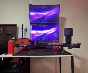 Simple bedroom battle station! Don’t have much room, but happy with this!