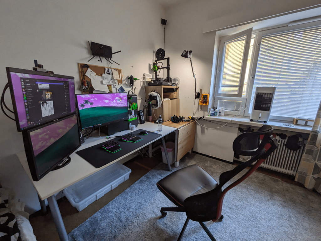 VR oriented battlestation. 7m^2 playspace out of 20m^2 apartment