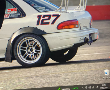 Can someone tell me why my wallpaper might be doing this?