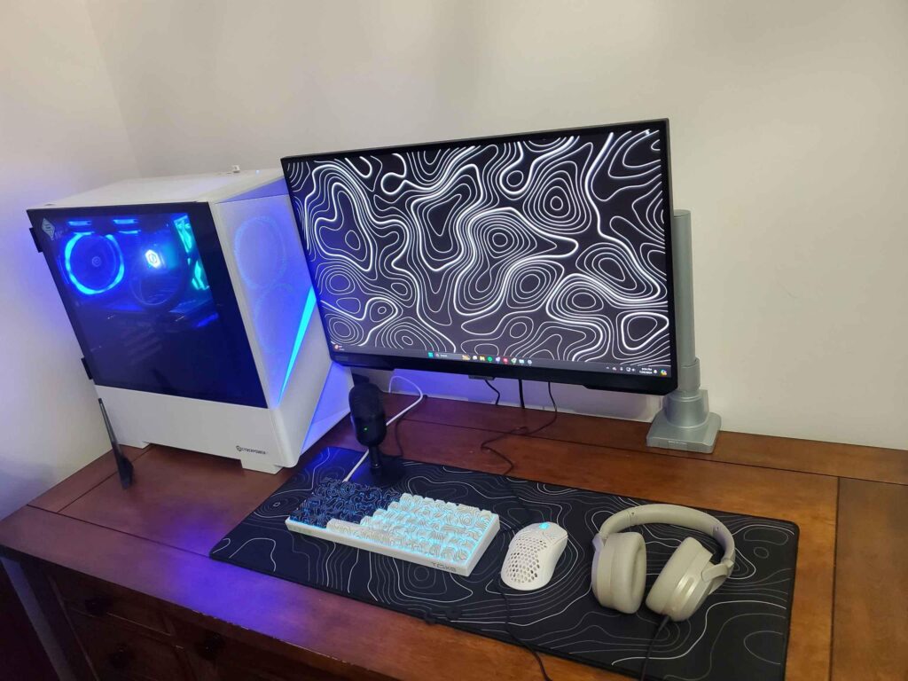First time PC owner, nothing too crazy, here's my 4070 SUPER prebuilt