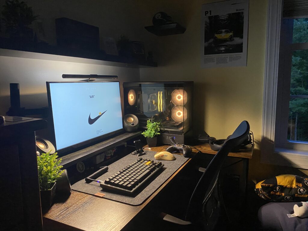 Desk setup finally good enough to post.
