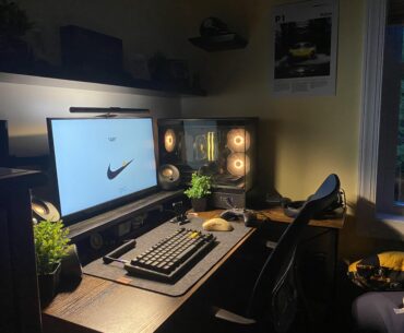 Desk setup finally good enough to post.