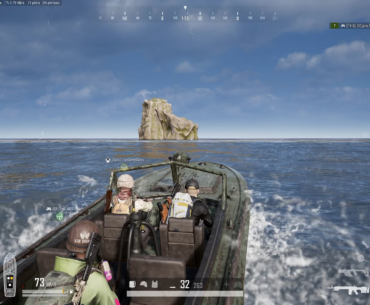 People trying to camp the circle out in the water 🛥️