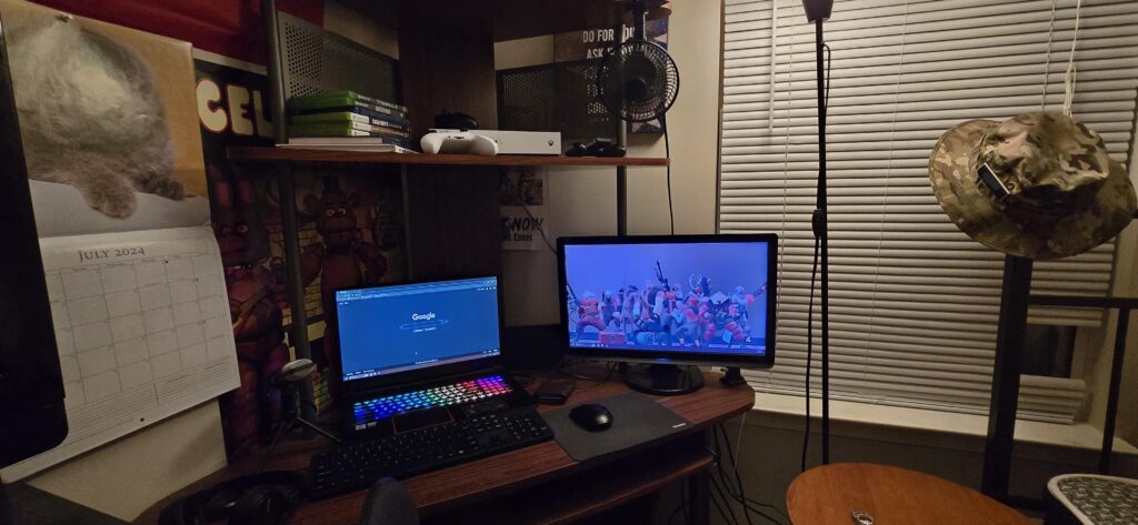 Made a better gaming set up than my old one