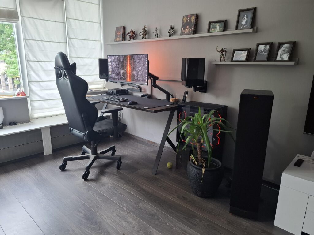 love good sound when i play games.