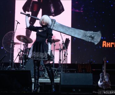 I made the Beastlord sword from NieR for my cosplay