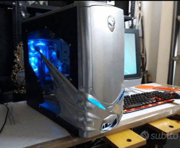 2000s case designs were crazy