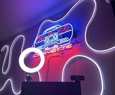 What color looks best here ?