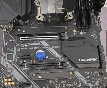 B550 Tomahawk Max Wifi Motherboard will not turn on.