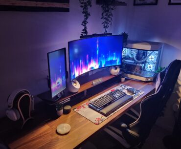 My cozy Ikea hack battlestation!