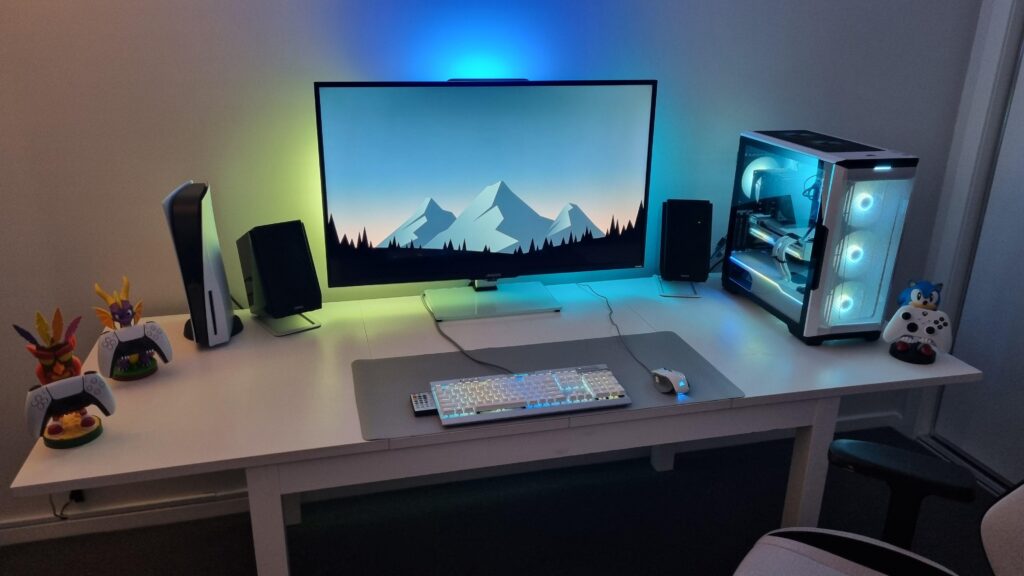 My setup in the new place.