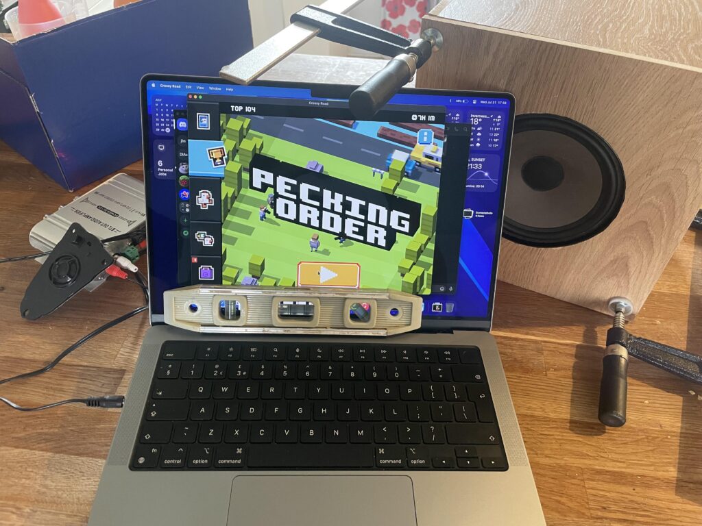 Tweeter left audio channel and woofer right