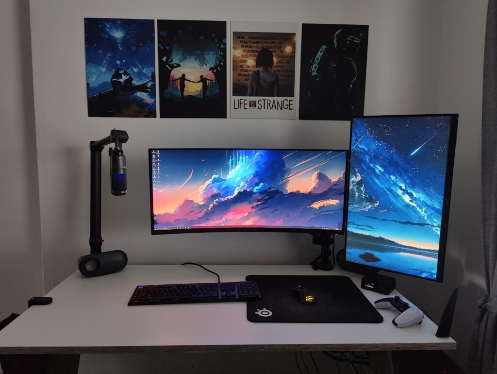 Made up my mind and finally bought an ultrawide monitor after alot of doubting.. Really happy i did.
