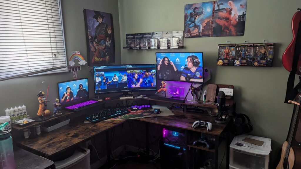 It's EVO. Here is my battle station.