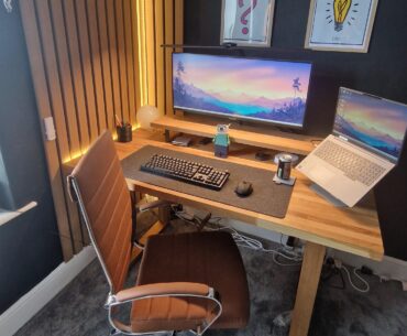 Black and Oak Home Office