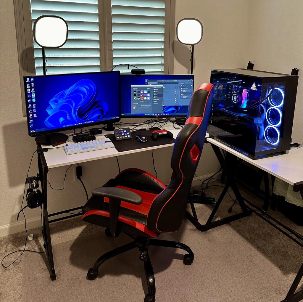 Here’s my simple battle station