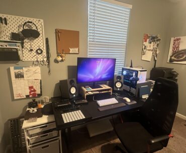 Looking to improve my gaming/music battlestation, thoughts?