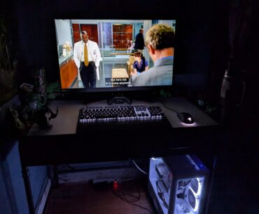 I'm going for a black and white setup what desk would work with it?