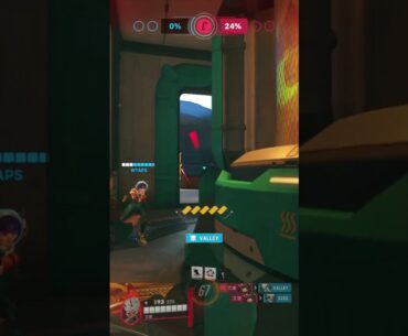 Hey, behind you!!! #kiriko #overwatch2 #kirikomain #kirikooverwatch #dpskiriko #overwatch2clips