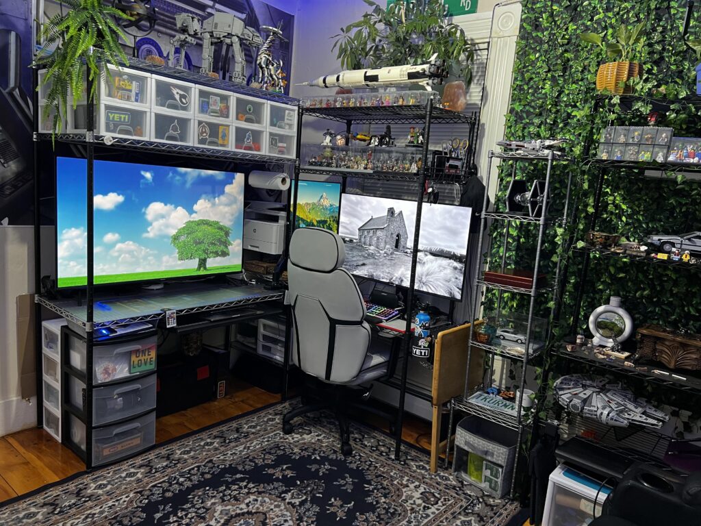 Dual Stations. Work & Play.